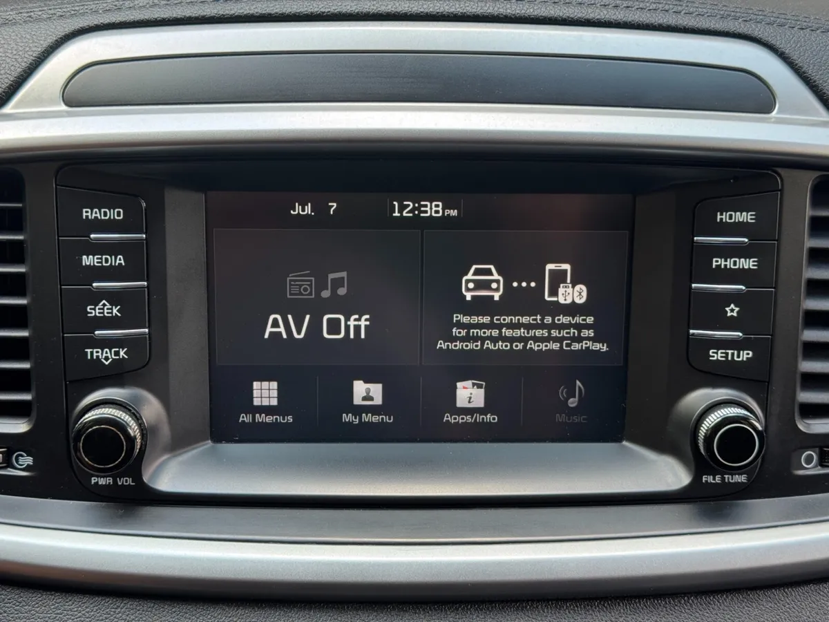2019 Kia Sorento LX thumbnail 19