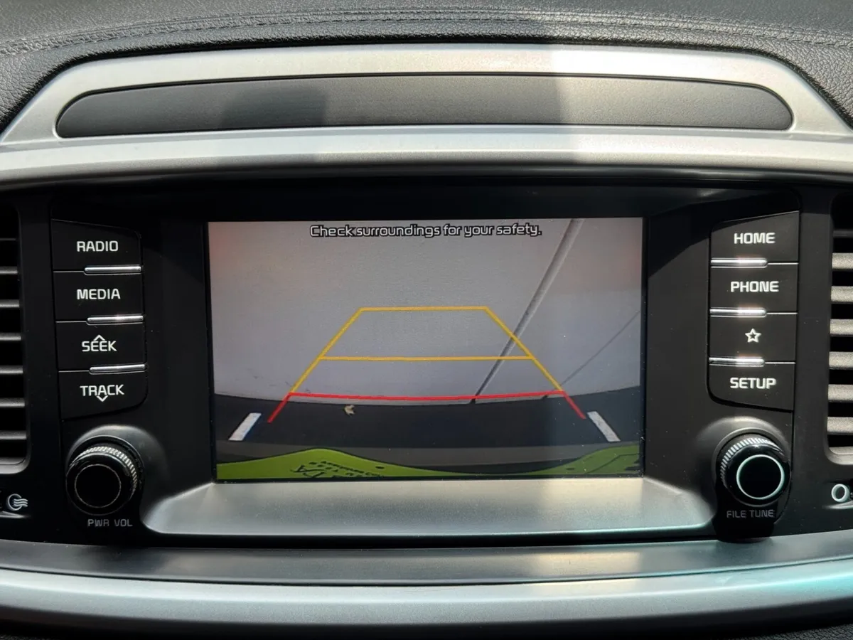 2019 Kia Sorento LX thumbnail 20