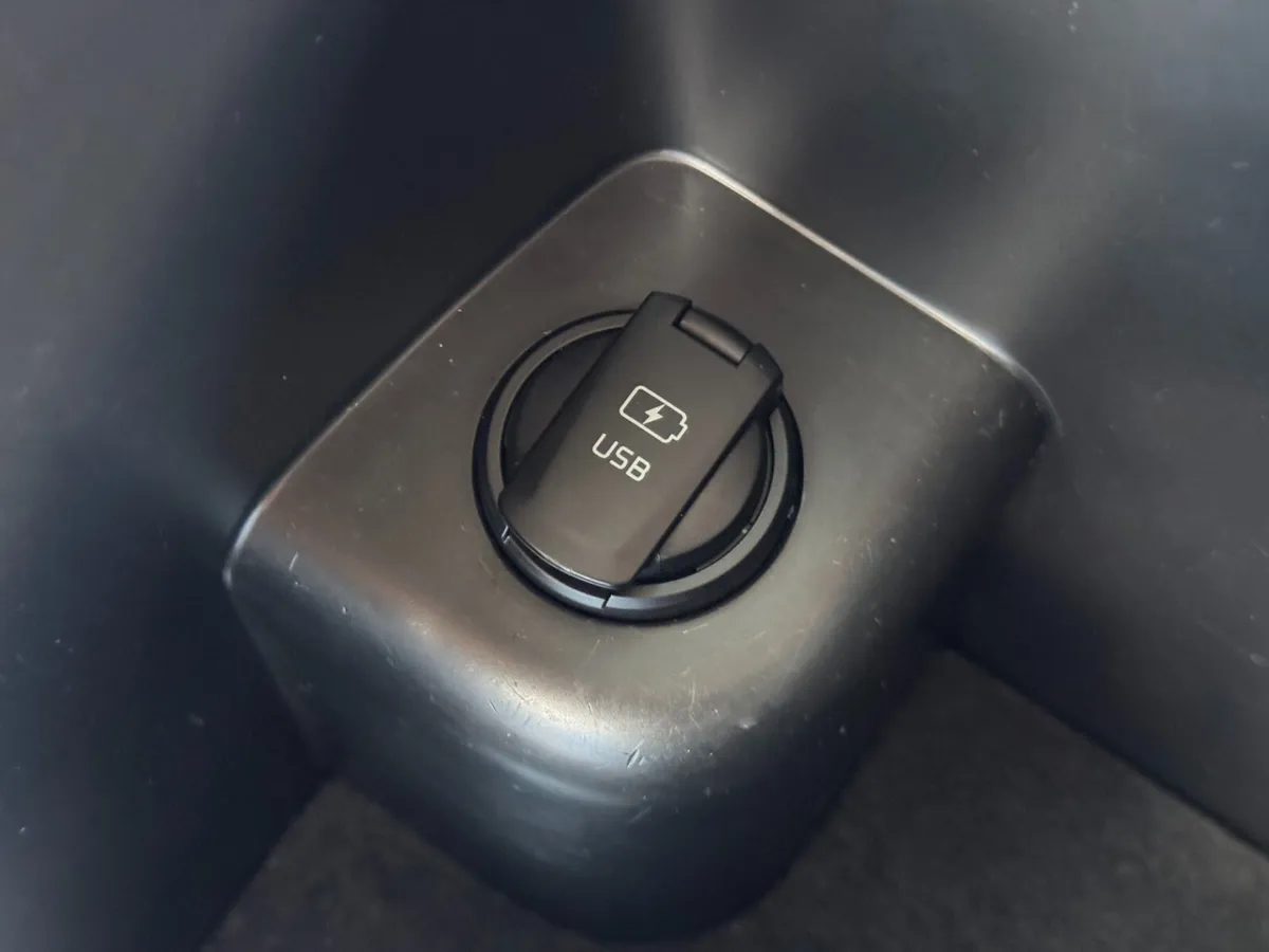 2019 Kia Sorento LX thumbnail 24