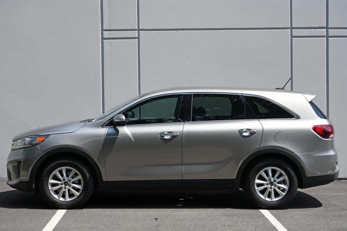 2019 Kia Sorento LX thumbnail 39