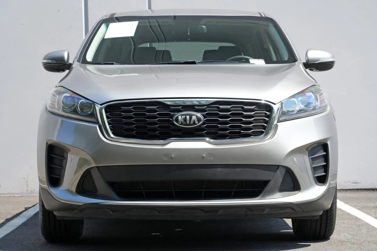 2019 Kia Sorento LX thumbnail 6