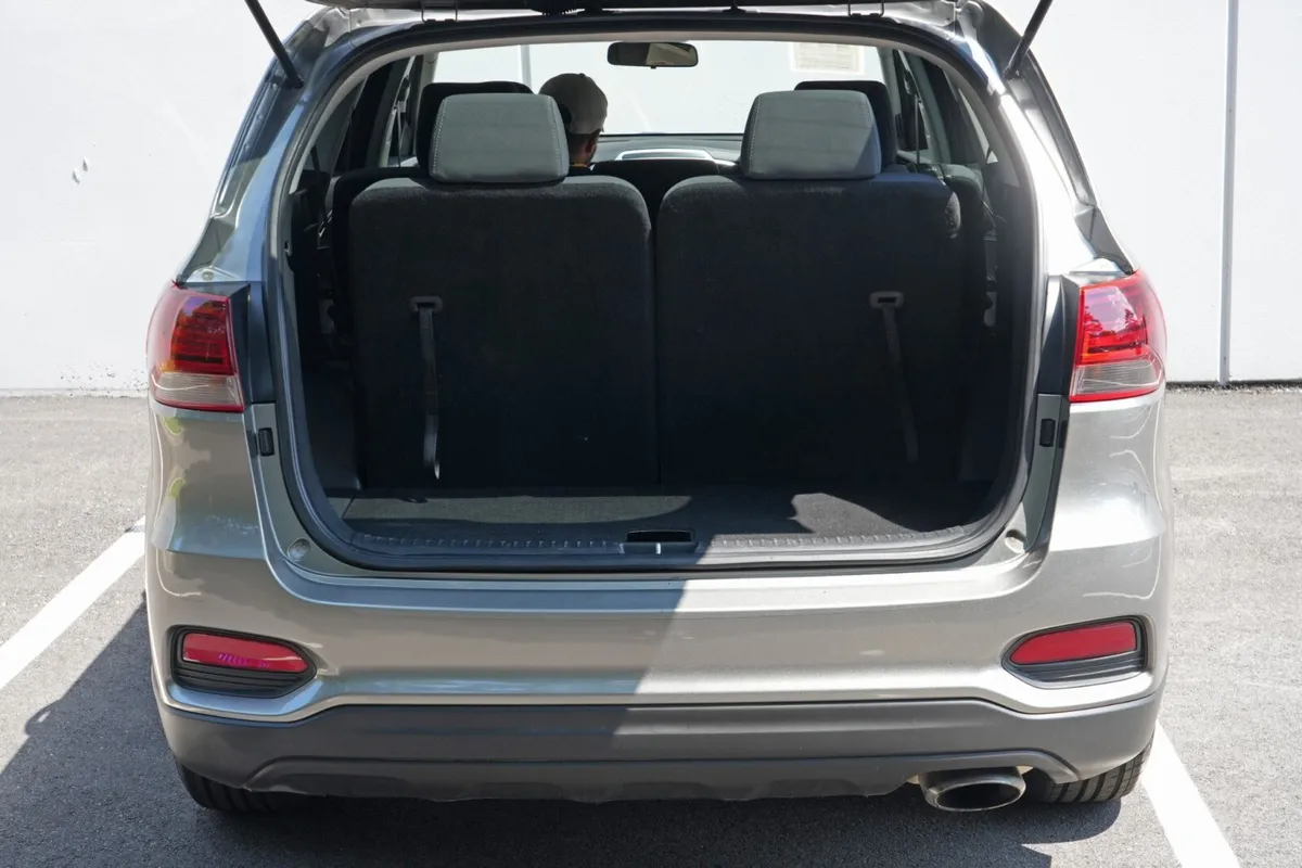 2019 Kia Sorento LX thumbnail 9