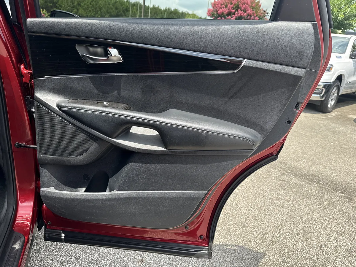 2019 Kia Sorento S V6 thumbnail 16