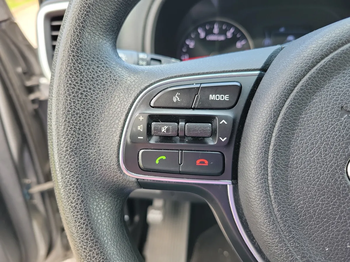 2019 Kia Sportage LX thumbnail 21