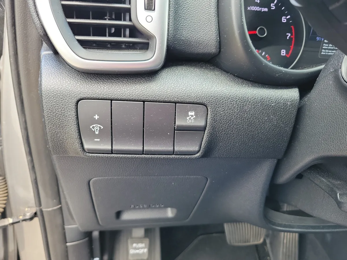 2019 Kia Sportage LX thumbnail 25