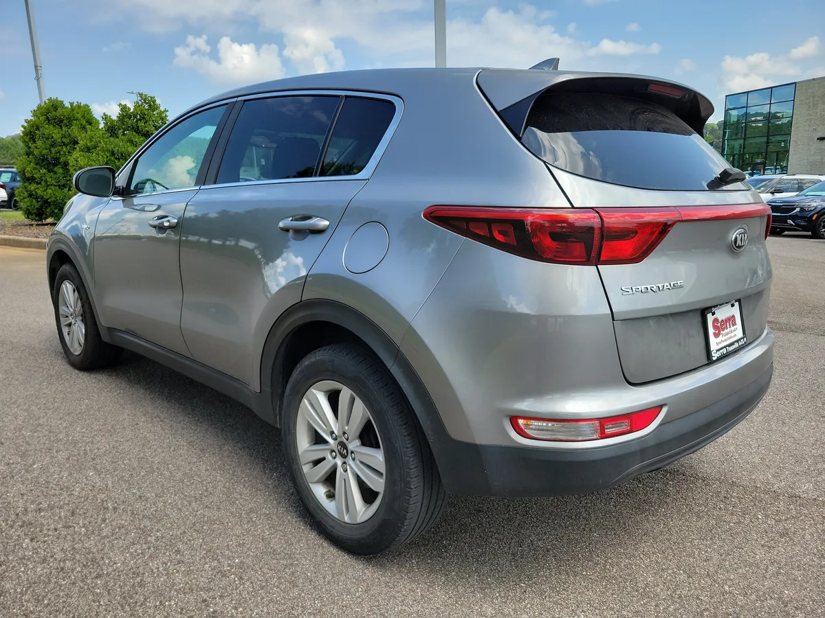 2019 Kia Sportage LX thumbnail 3