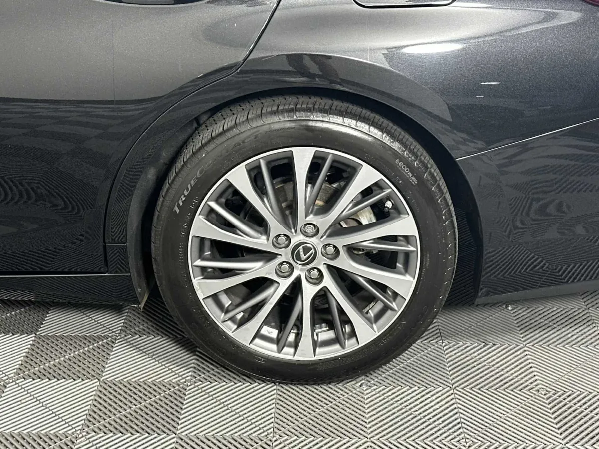 2019 Lexus ES 350 thumbnail 21
