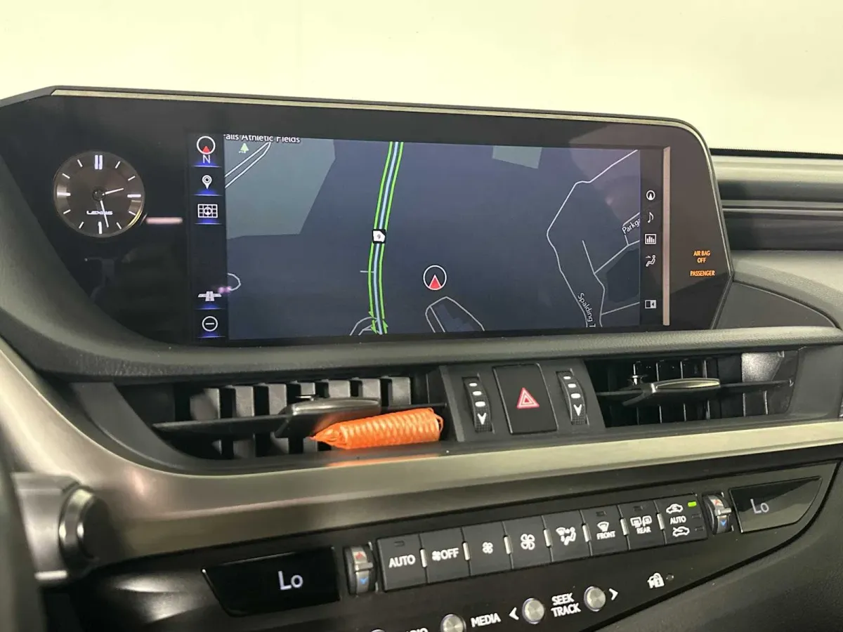 2019 Lexus ES 350 thumbnail 29