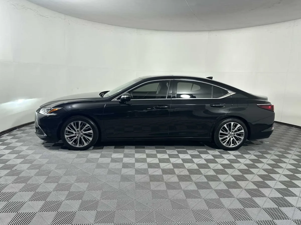 2019 Lexus ES 350 thumbnail 4