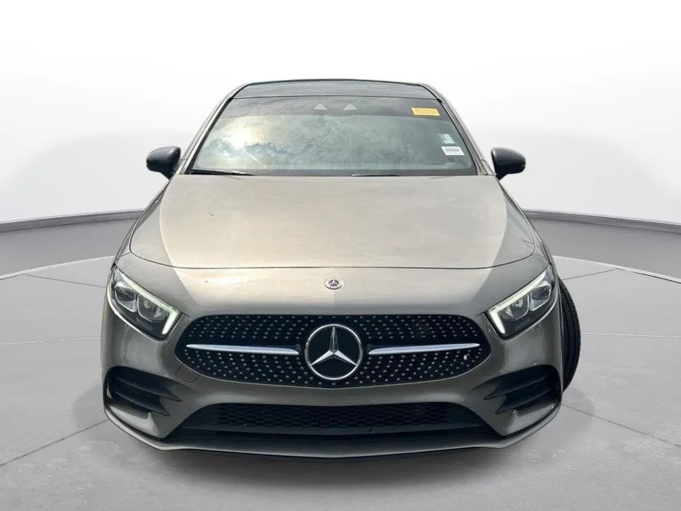 2019 Mercedes-Benz A-Class A 220 thumbnail 3