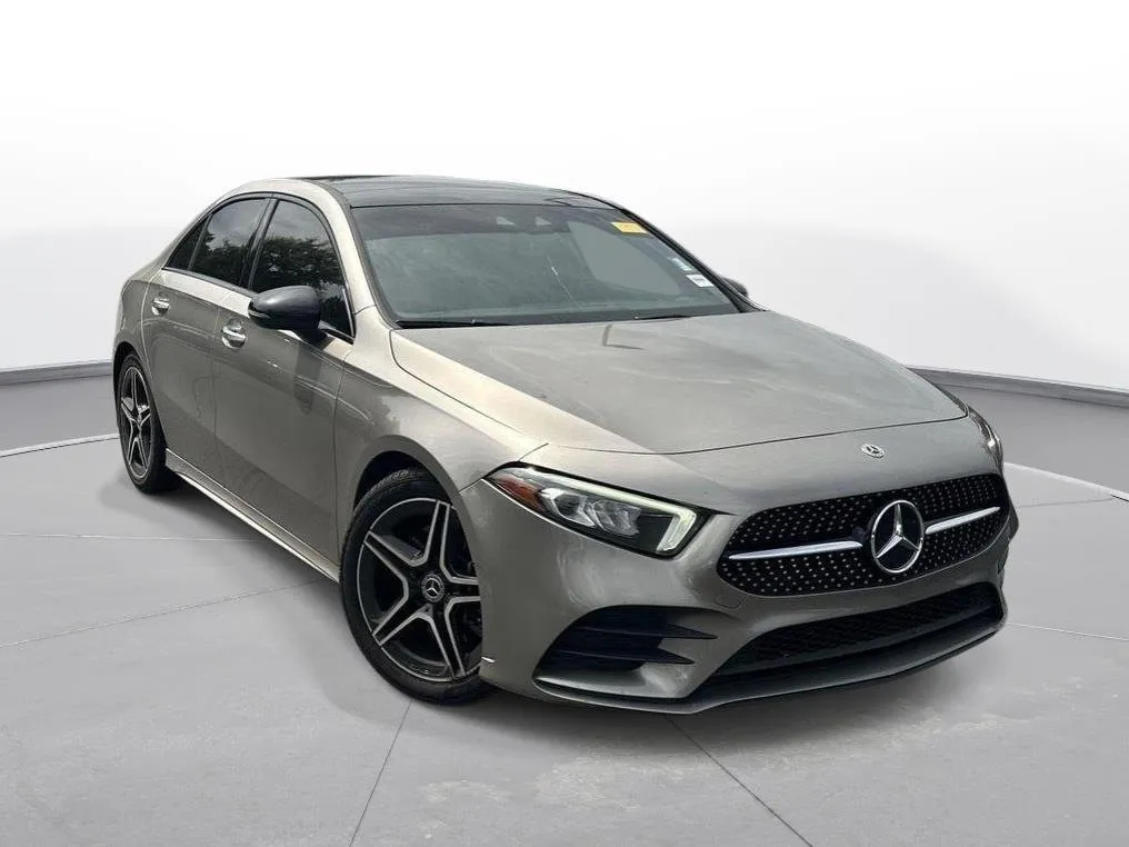 2019 Mercedes-Benz A-Class A 220 thumbnail 4