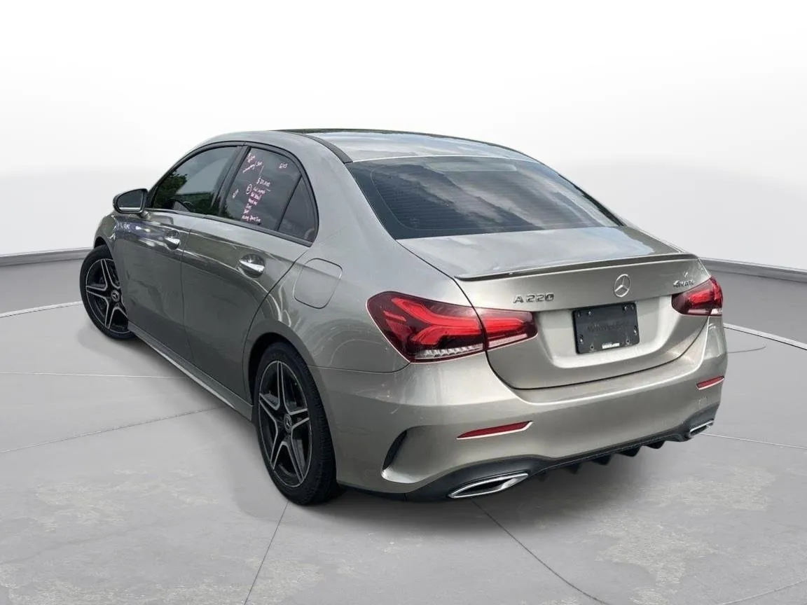 2019 Mercedes-Benz A-Class A 220 thumbnail 8
