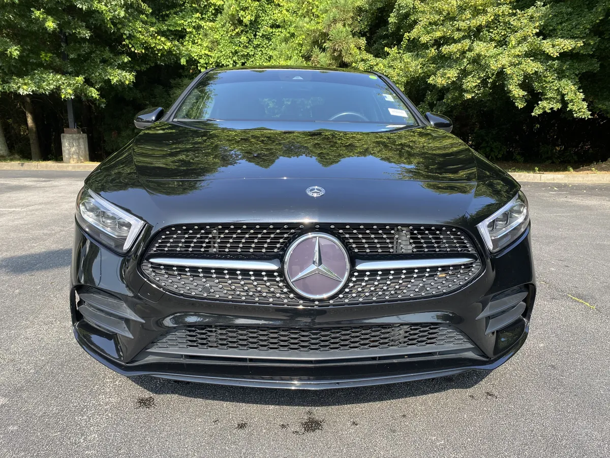 2019 Mercedes-Benz A-Class A 220 thumbnail 2