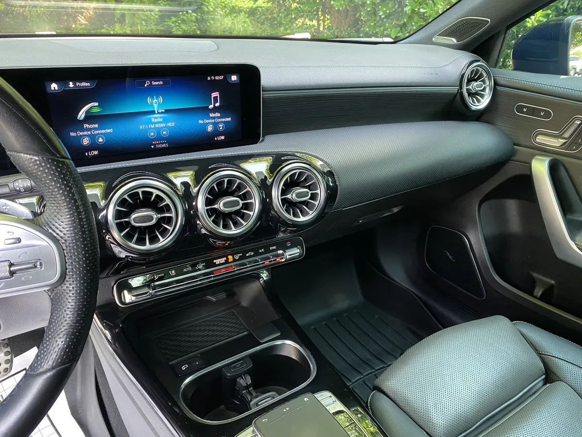 2019 Mercedes-Benz A-Class A 220 thumbnail 23