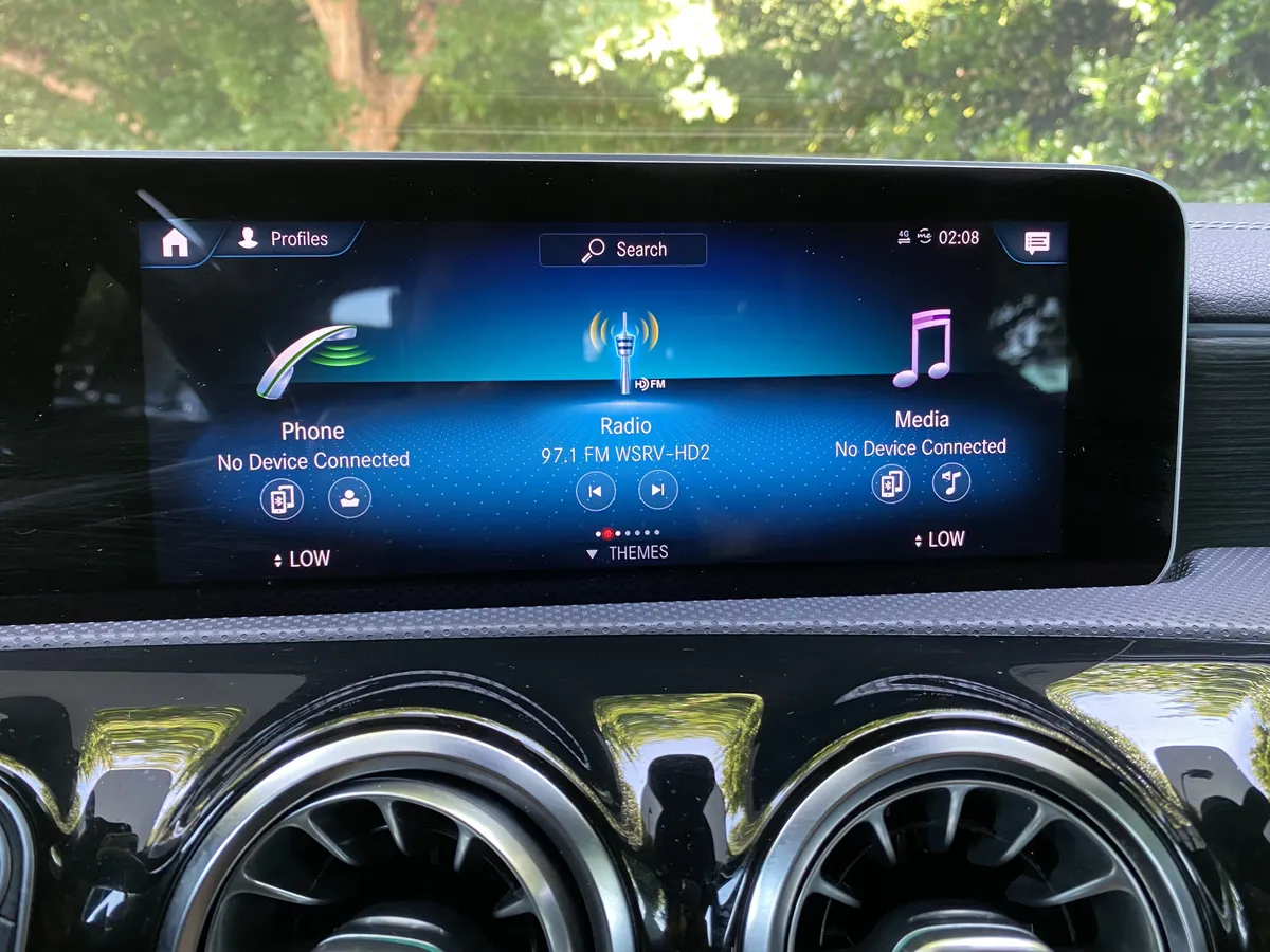 2019 Mercedes-Benz A-Class A 220 thumbnail 25