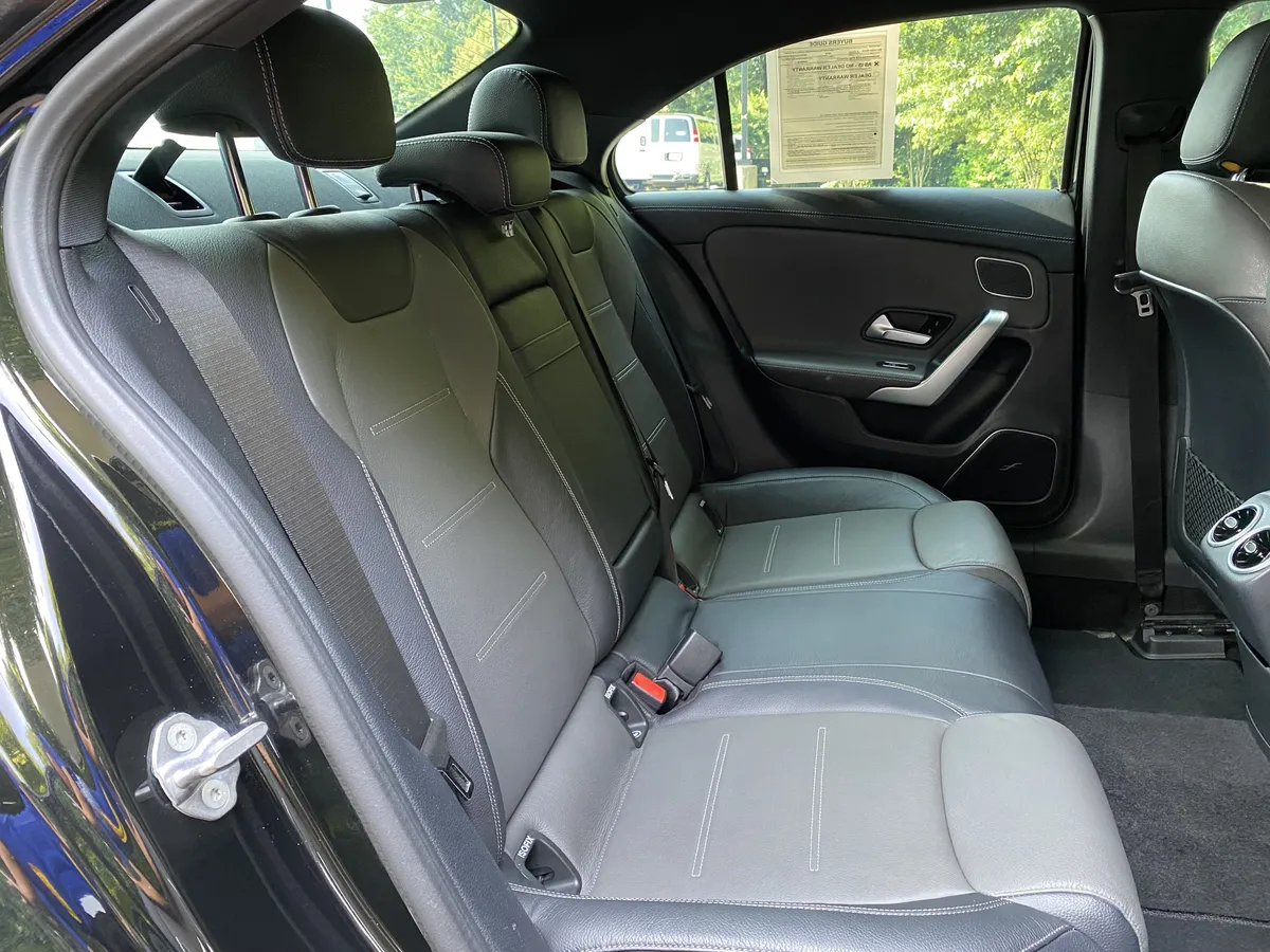2019 Mercedes-Benz A-Class A 220 thumbnail 35