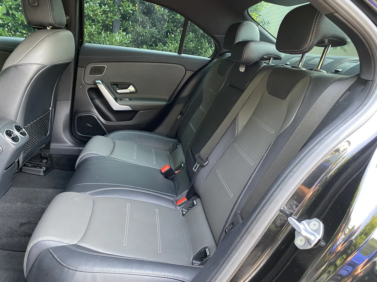 2019 Mercedes-Benz A-Class A 220 thumbnail 36