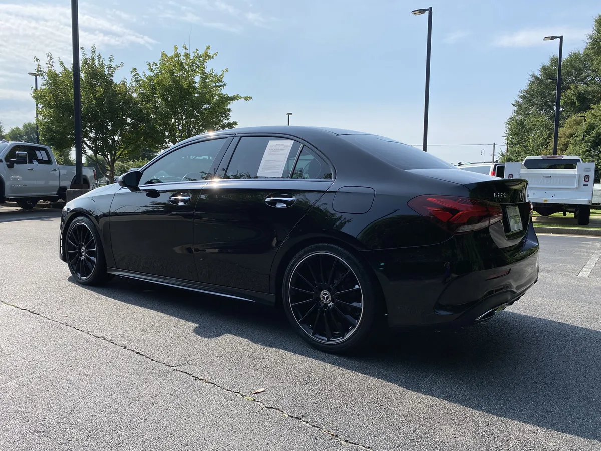 2019 Mercedes-Benz A-Class A 220 thumbnail 6