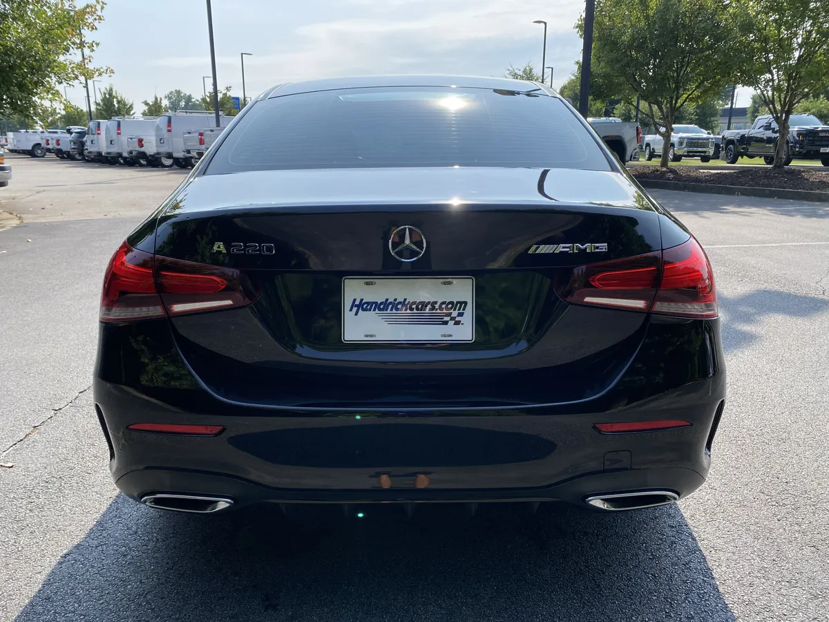 2019 Mercedes-Benz A-Class A 220 thumbnail 8