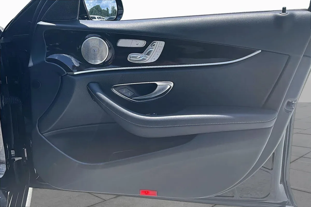 2019 Mercedes-Benz E 450 E 450 thumbnail 23
