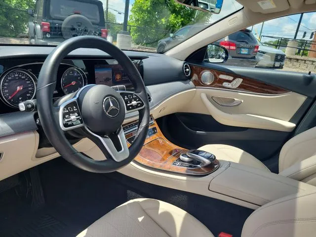 2019 Mercedes-Benz E-Class E 300 4MATIC thumbnail 13