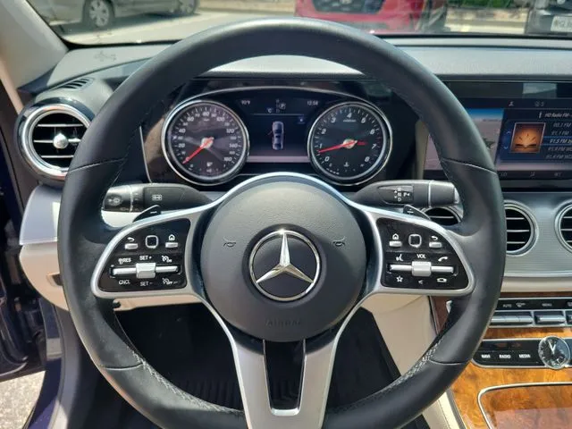 2019 Mercedes-Benz E-Class E 300 4MATIC thumbnail 14