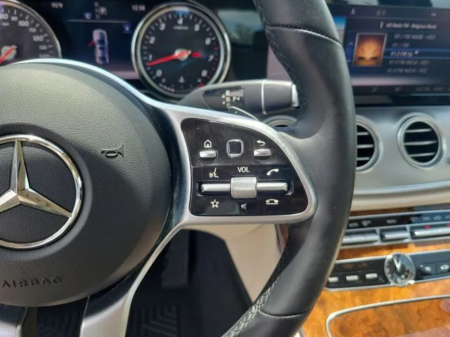 2019 Mercedes-Benz E-Class E 300 4MATIC thumbnail 16