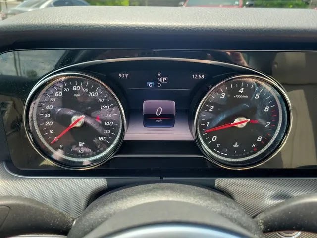 2019 Mercedes-Benz E-Class E 300 4MATIC thumbnail 17