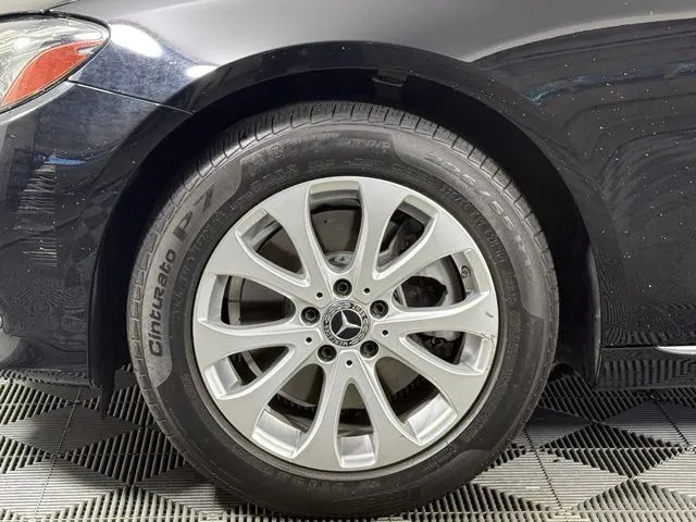 2019 Mercedes-Benz E-Class E 300 thumbnail 13