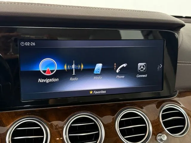 2019 Mercedes-Benz E-Class E 300 thumbnail 32