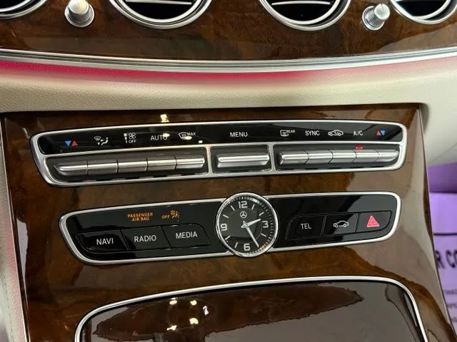 2019 Mercedes-Benz E-Class E 300 thumbnail 34