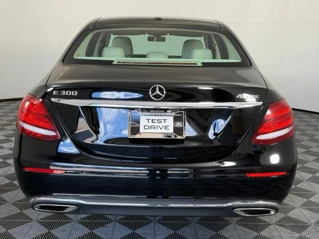 2019 Mercedes-Benz E-Class E 300 thumbnail 7