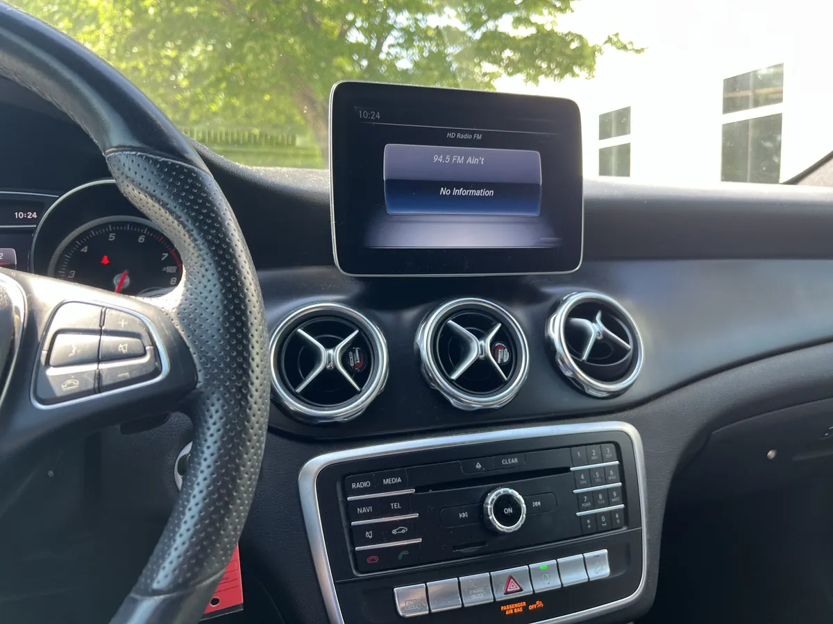2019 Mercedes-Benz GLA 250 thumbnail 17