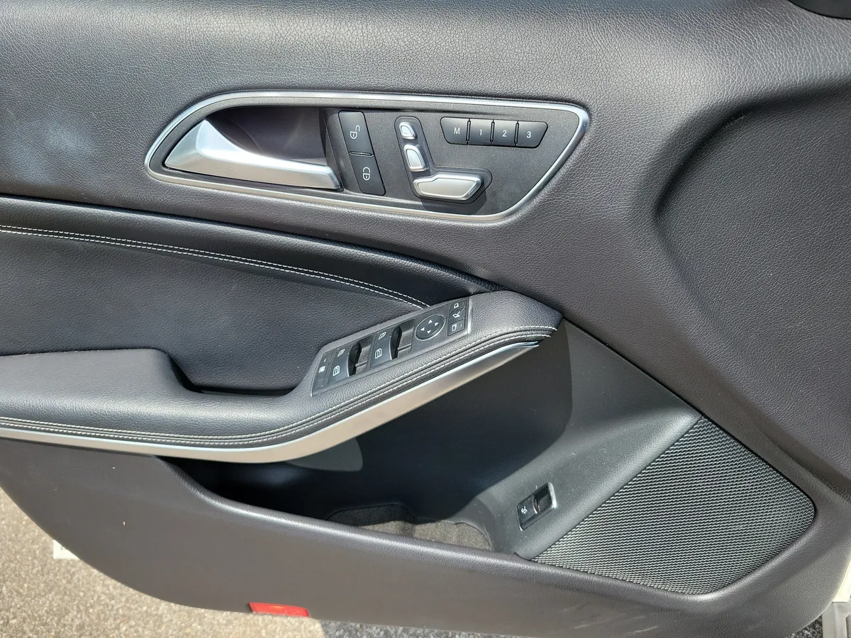 2019 Mercedes-Benz GLA 250 thumbnail 24