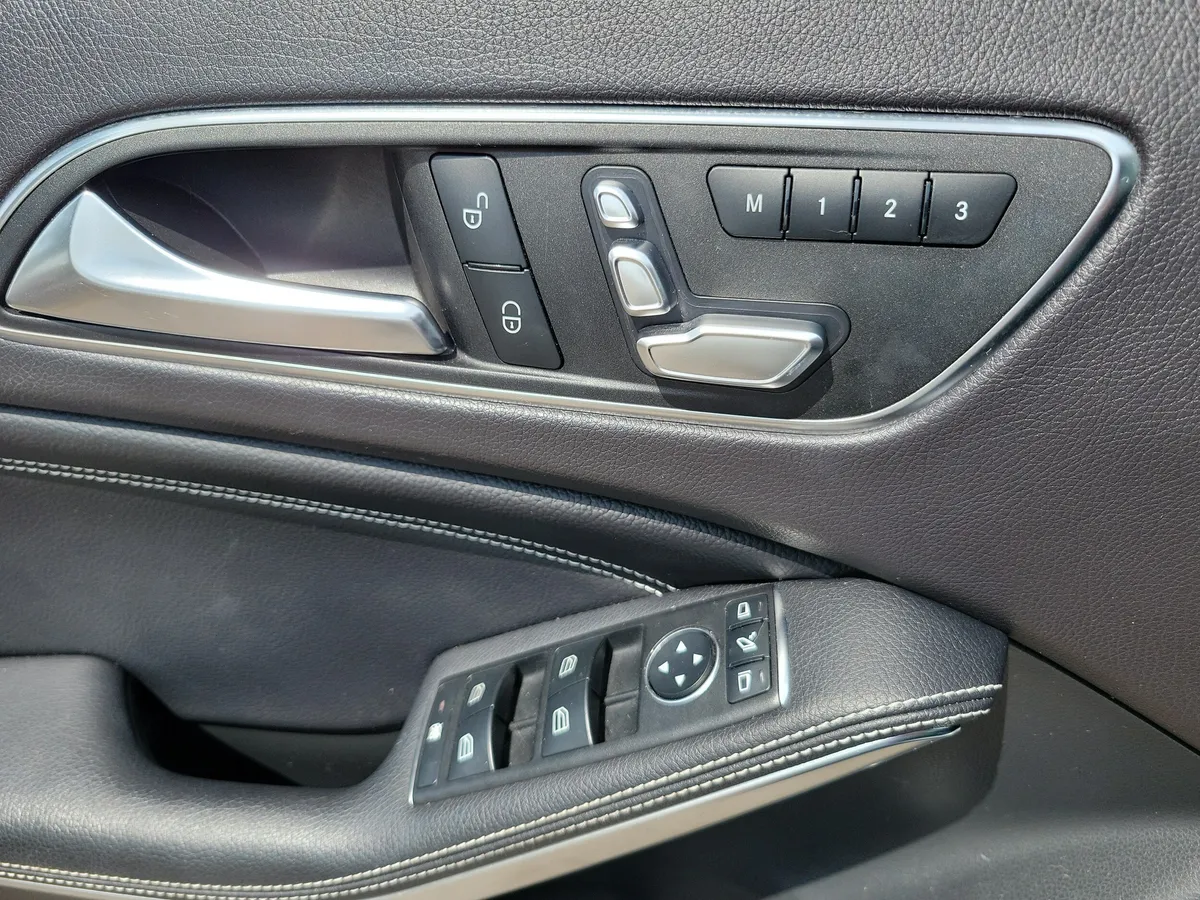 2019 Mercedes-Benz GLA 250 thumbnail 25