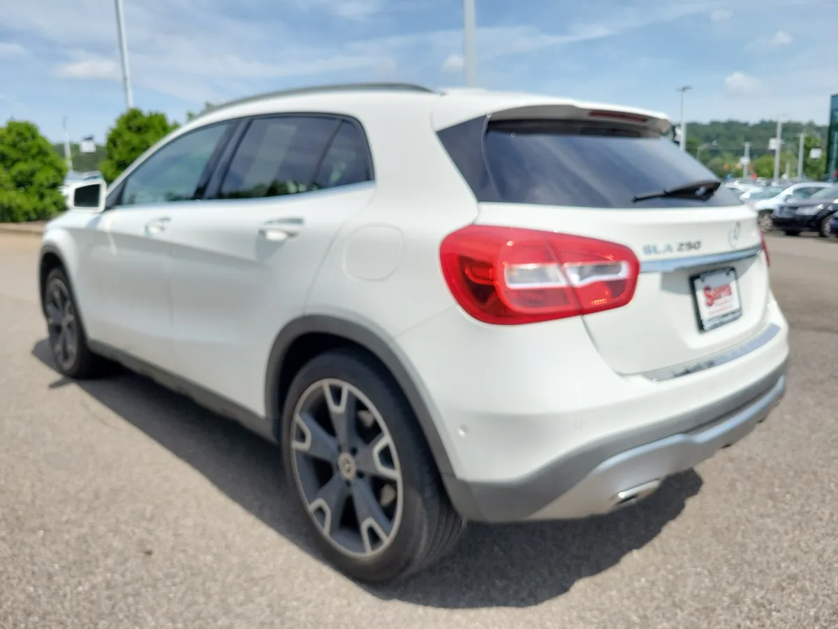 2019 Mercedes-Benz GLA 250 thumbnail 3