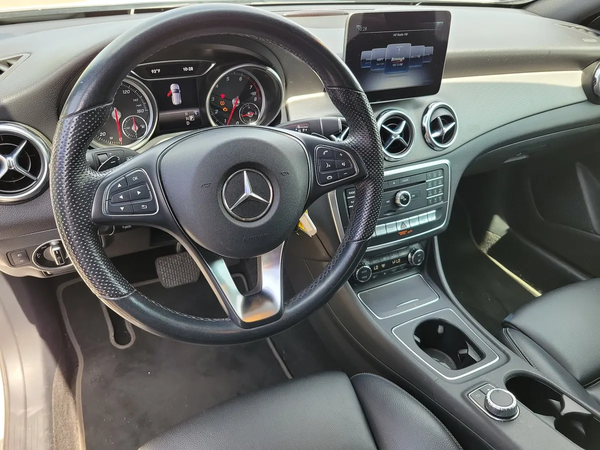 2019 Mercedes-Benz GLA 250 thumbnail 9