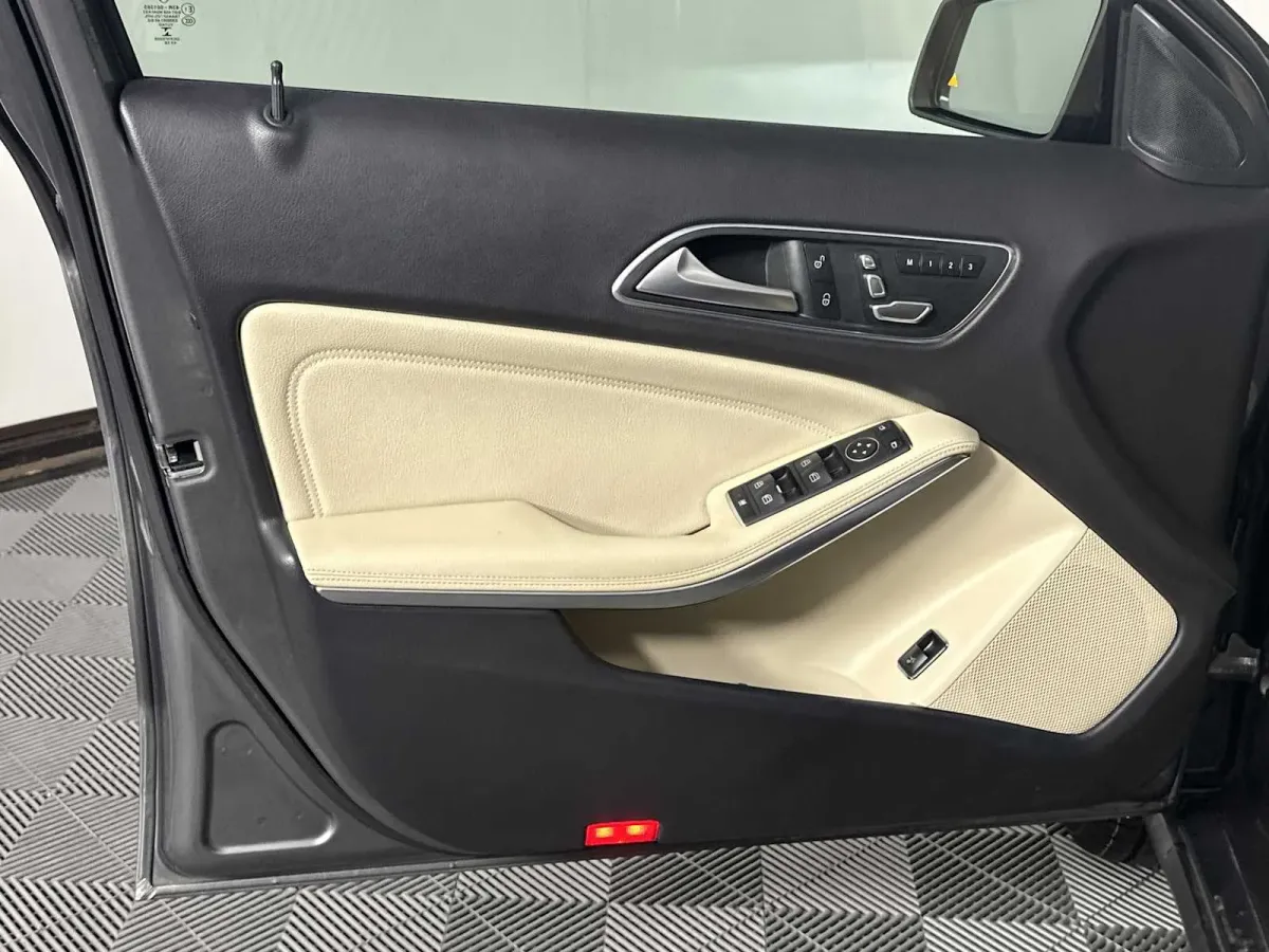 2019 Mercedes-Benz GLA 250 GLA 250 thumbnail 15