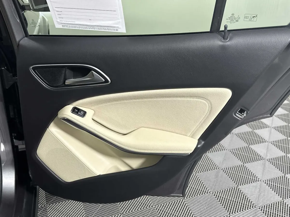 2019 Mercedes-Benz GLA 250 GLA 250 thumbnail 24