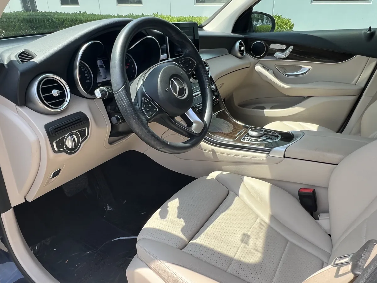 2019 Mercedes-Benz GLC 300 thumbnail 16