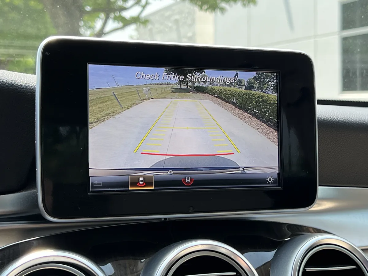2019 Mercedes-Benz GLC 300 thumbnail 24