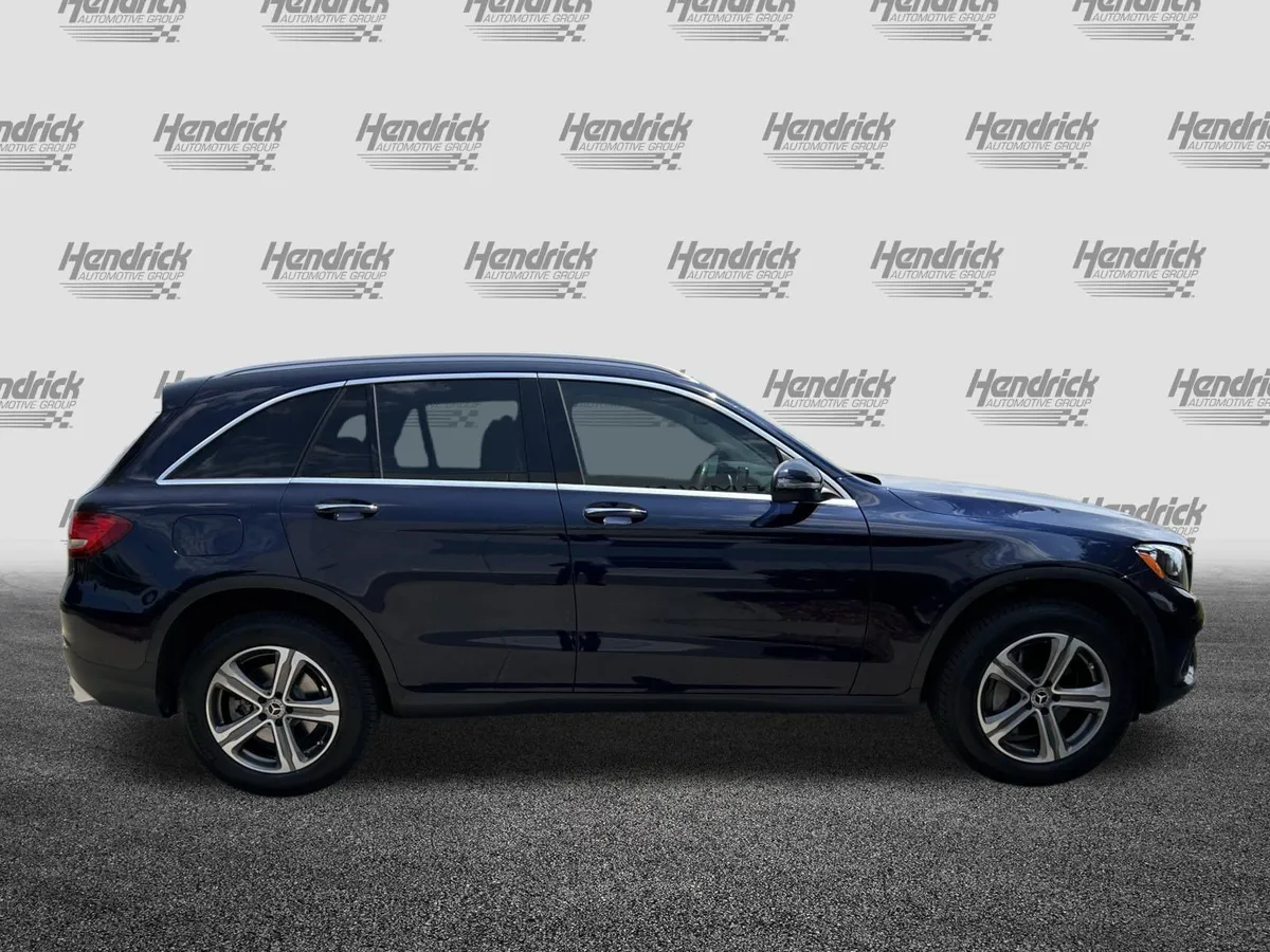 2019 Mercedes-Benz GLC 300 thumbnail 9