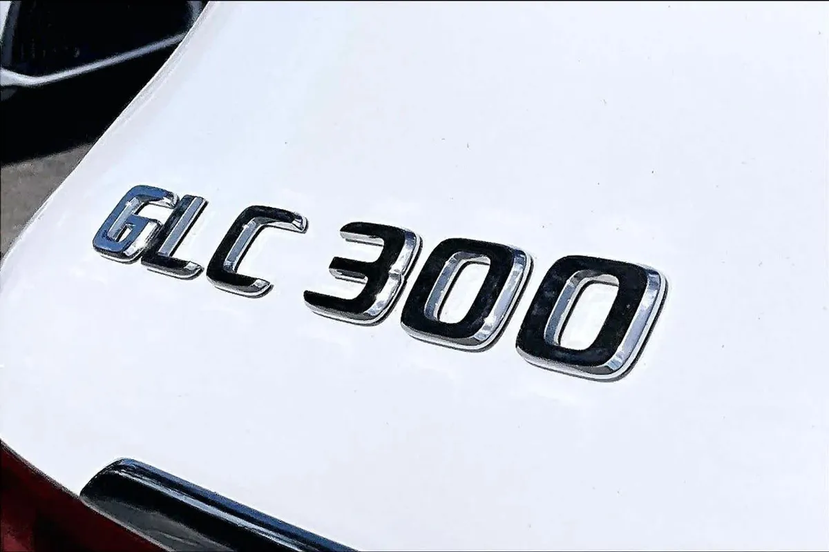 2019 Mercedes-Benz GLC 300 GLC 300 thumbnail 10