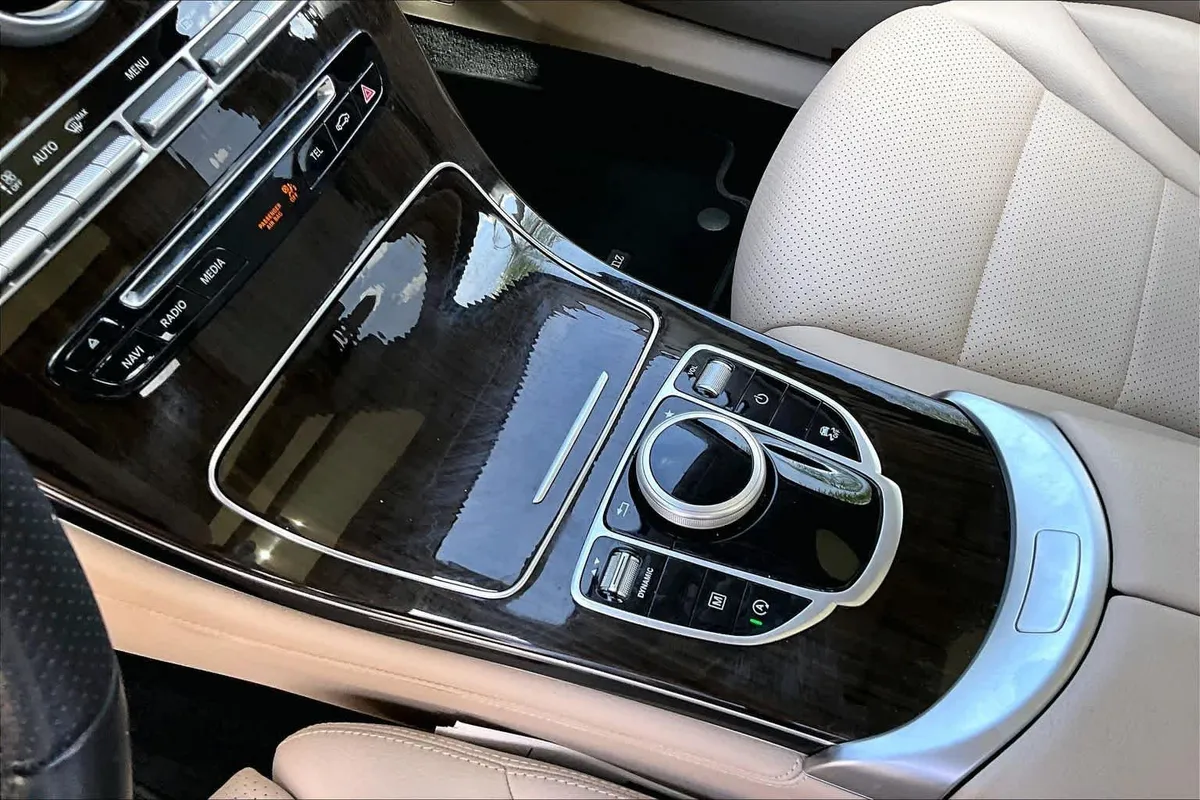 2019 Mercedes-Benz GLC 300 GLC 300 thumbnail 17