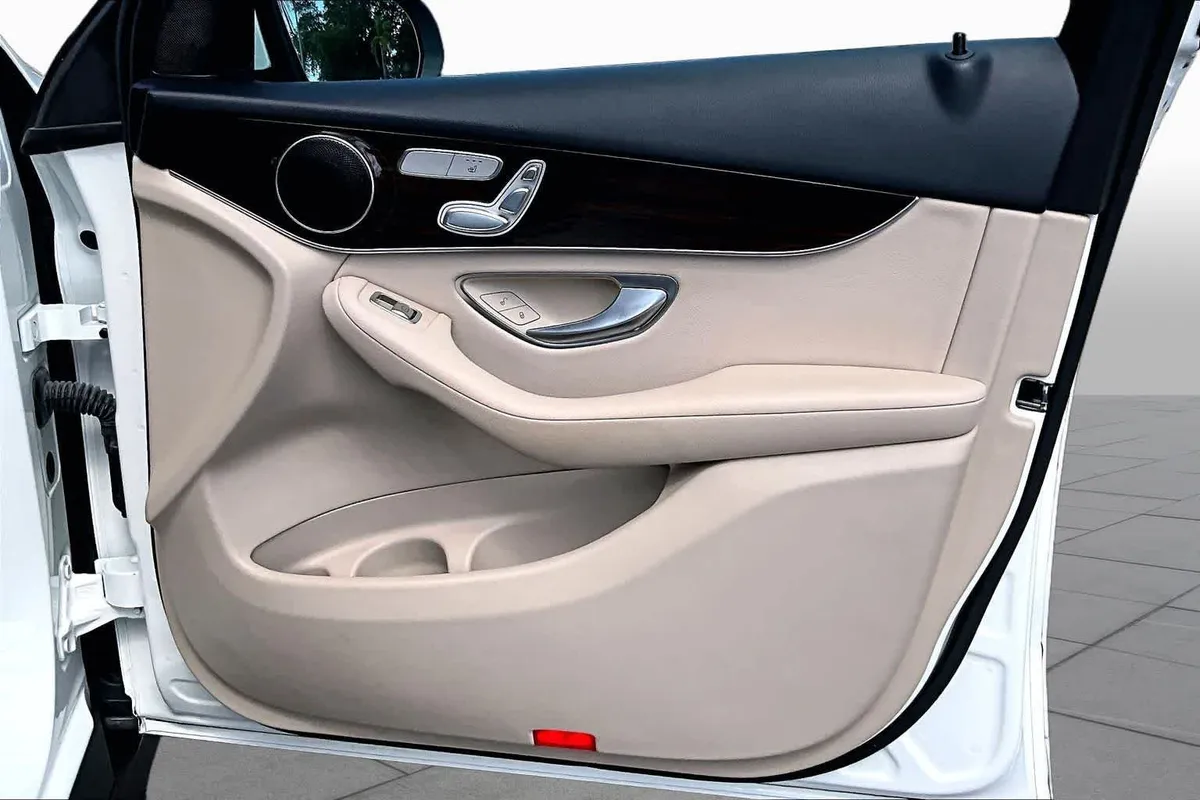 2019 Mercedes-Benz GLC 300 GLC 300 thumbnail 27