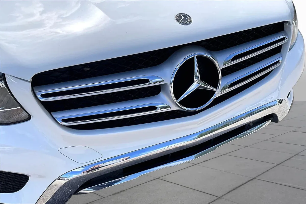 2019 Mercedes-Benz GLC 300 GLC 300 thumbnail 30