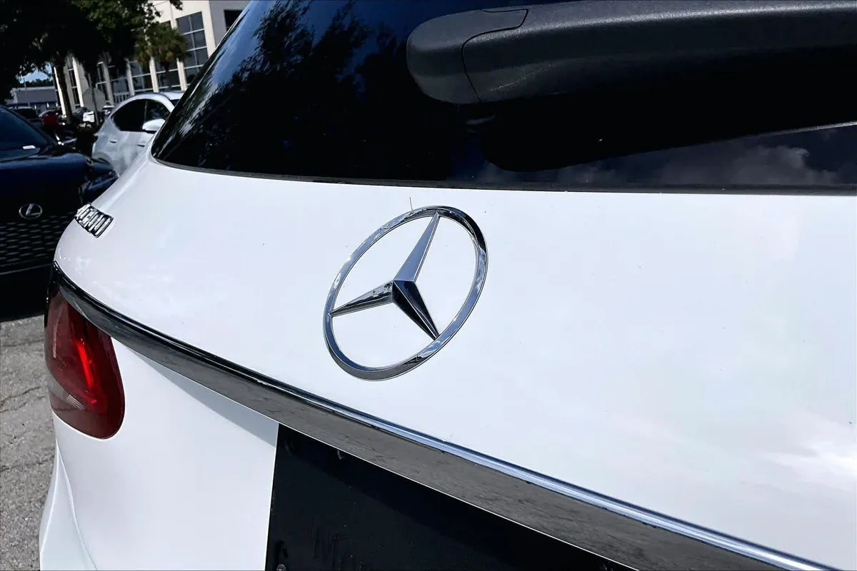 2019 Mercedes-Benz GLC 300 GLC 300 thumbnail 31