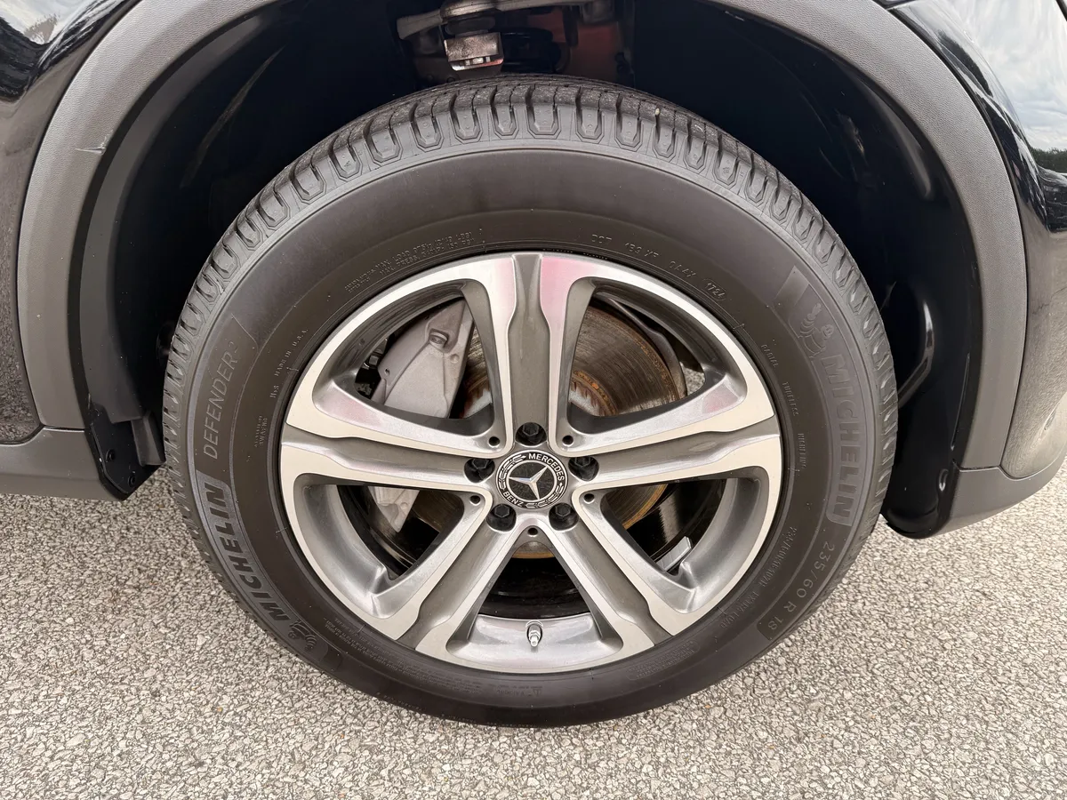 2019 Mercedes-Benz GLC GLC 300 thumbnail 12