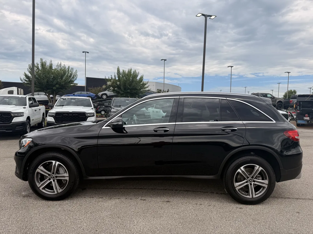 2019 Mercedes-Benz GLC GLC 300 thumbnail 4
