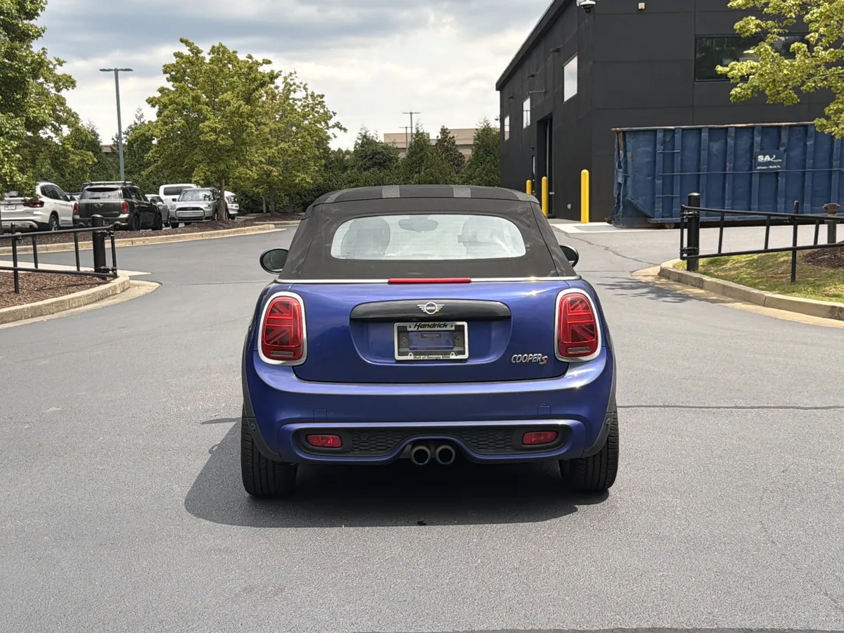 2019 MINI Convertible Cooper S thumbnail 12